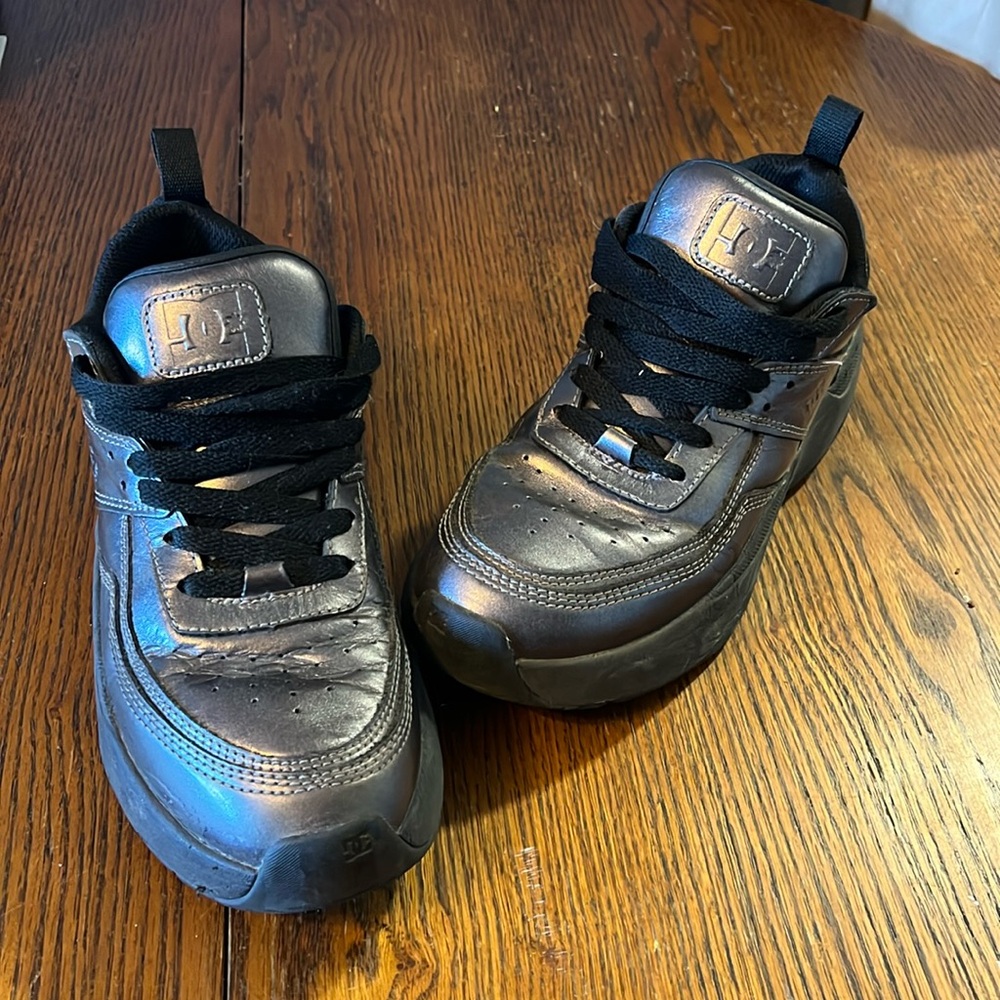 DC shoes